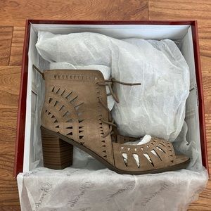Breckelles Gabby Lasercut Stacked Chunky Heel Peep Toe Sandal